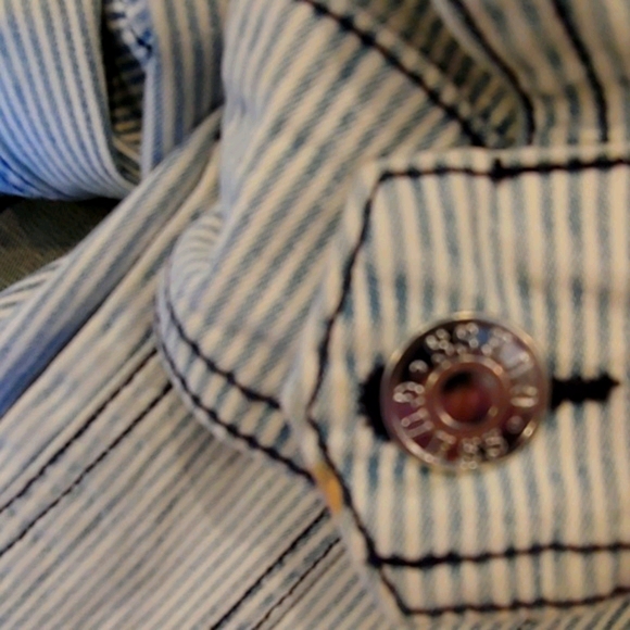❤H.P.❤Pin Stripe Guess Jean Jacket - Picture 4 of 5
